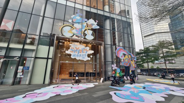 玖玖配资网 广州太古汇SKY PLAY城市天空节启幕，国际艺术家共创“云端艺境”